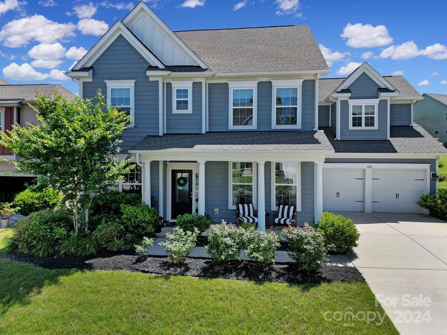 Don't miss your opportunity to live in the well sought after community of Waterside at the Catawba, located in the award-winning Fort Mill school district. Meticulously maintained & beautiful home! As you walk in the front door, you'll find an office w/ French doors, dining room, half bath w/ board & batten & new vanity. Large open concept living room & gourmet kitchen equipped w/ stainless steel appliances, double oven, gas range, granite countertops, under cabinet lighting & lots of cabinet space including large pantry. Upstairs you'll find the laundry room, 5 bedrooms & 3 full bathrooms including the master bath w/ double sink, granite countertops & garden tub. Large, flat, fenced in yard with screened in porch and concrete patio, perfect for entertaining. Don't miss all the amazing amenities this neighborhood has to offer. Outdoor pool, tennis courts, fitness center, clubhouse, walking trails, the new Banks Athletic Park that has softball fields, playground & basketball court.