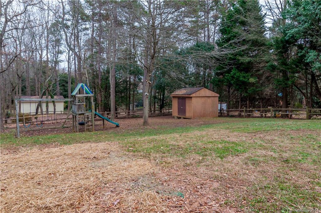 Sardis Forest - Residential