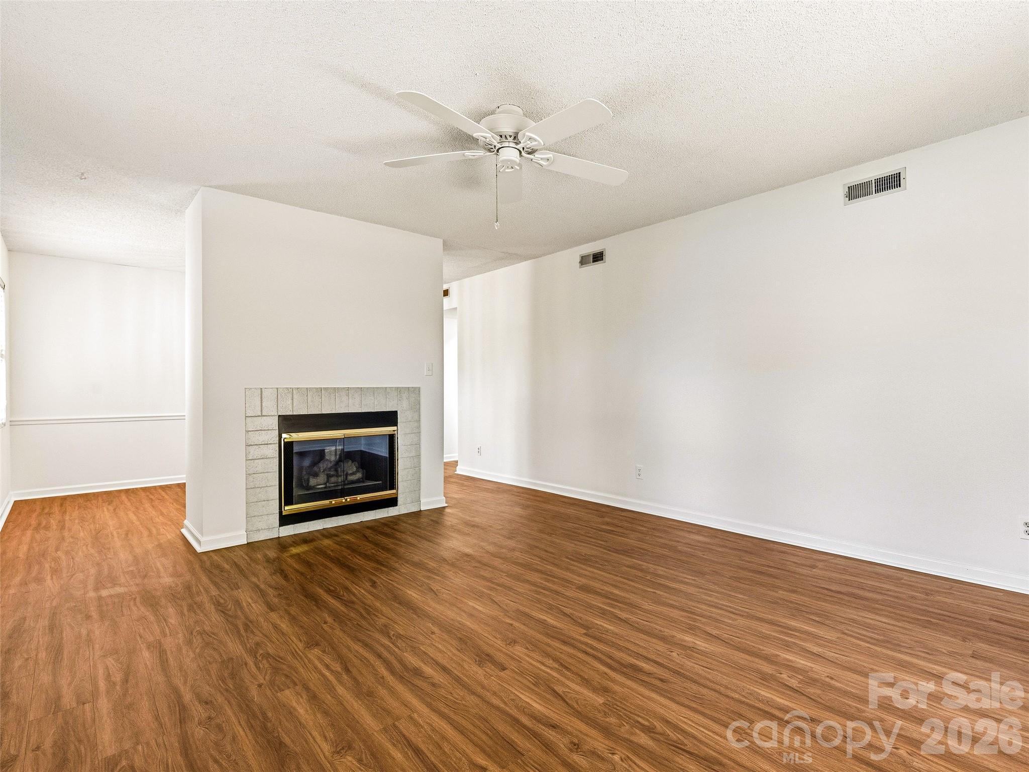 106 Abbey Circle