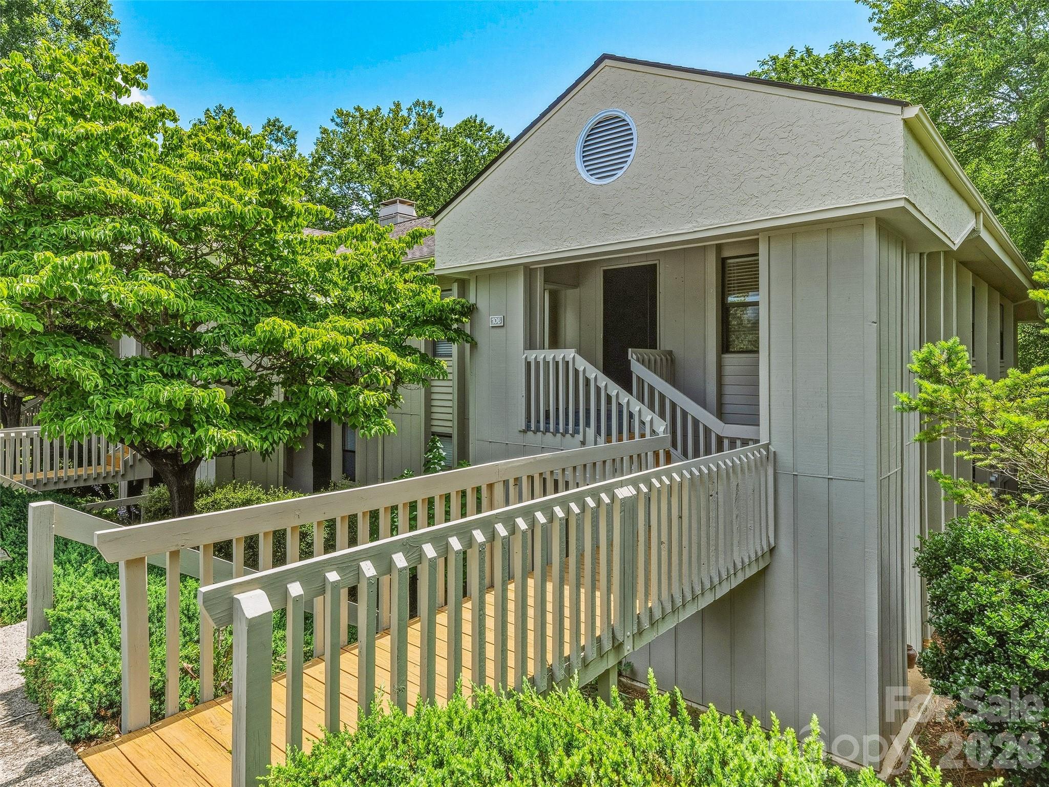 106 Abbey Circle