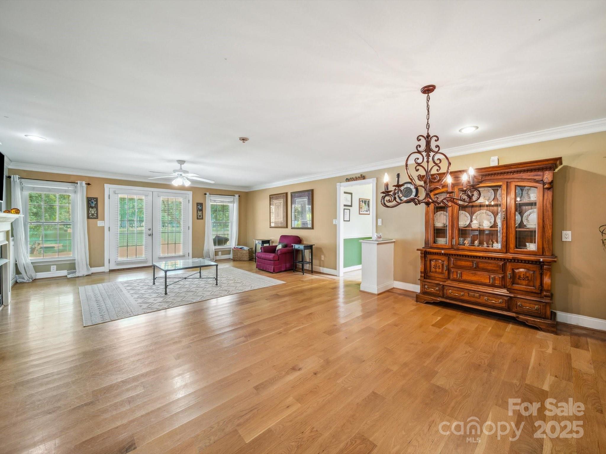 2442 Singleton Point 67
