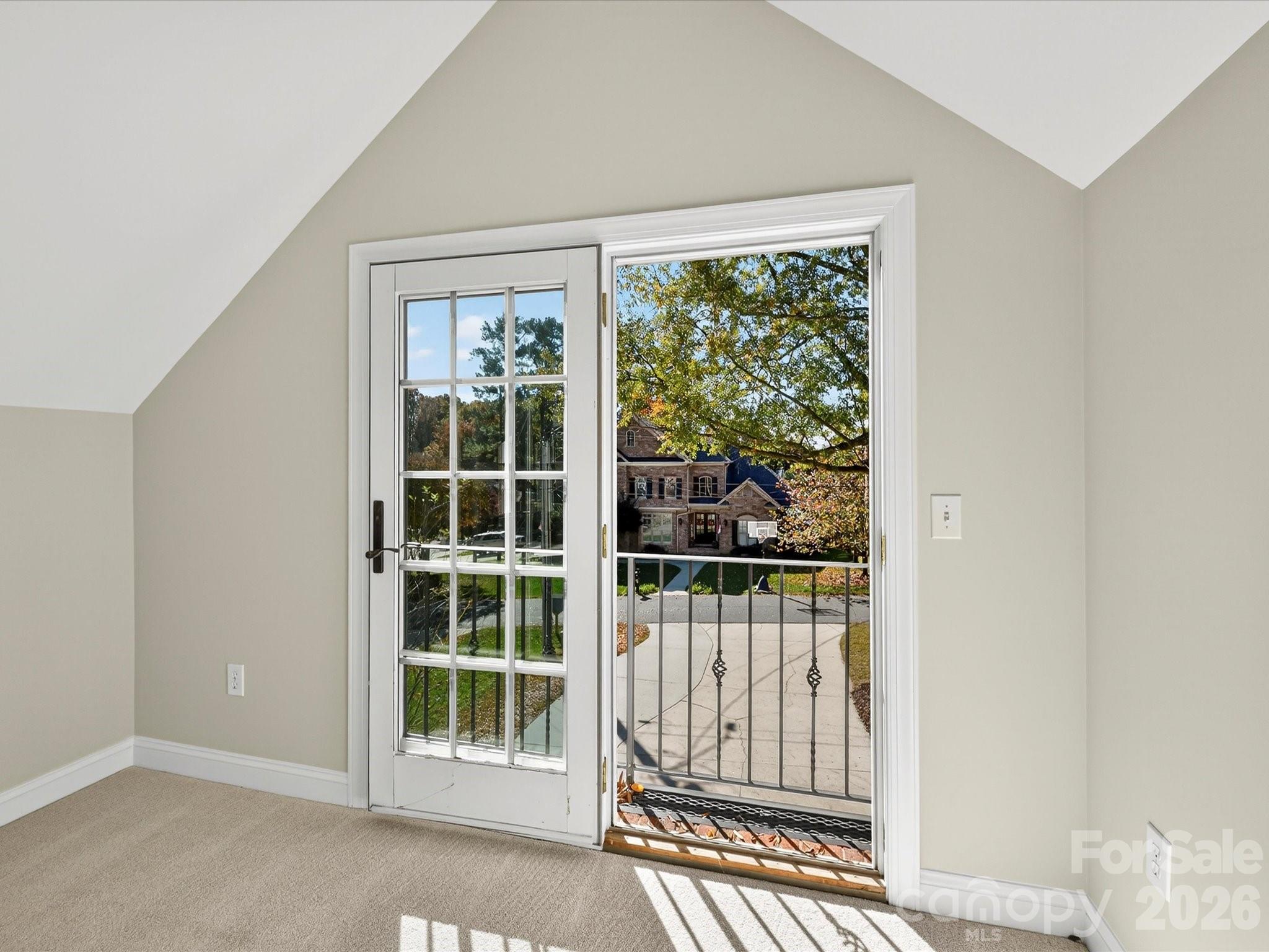 Island Forest - Residential