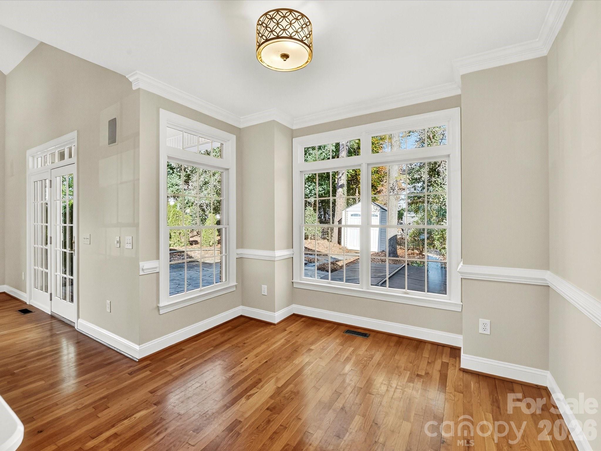 Island Forest - Residential