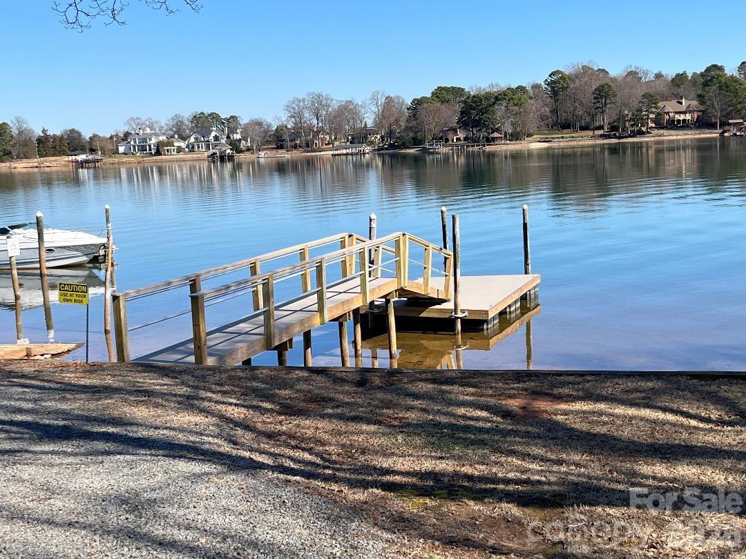 Island Forest - Residential