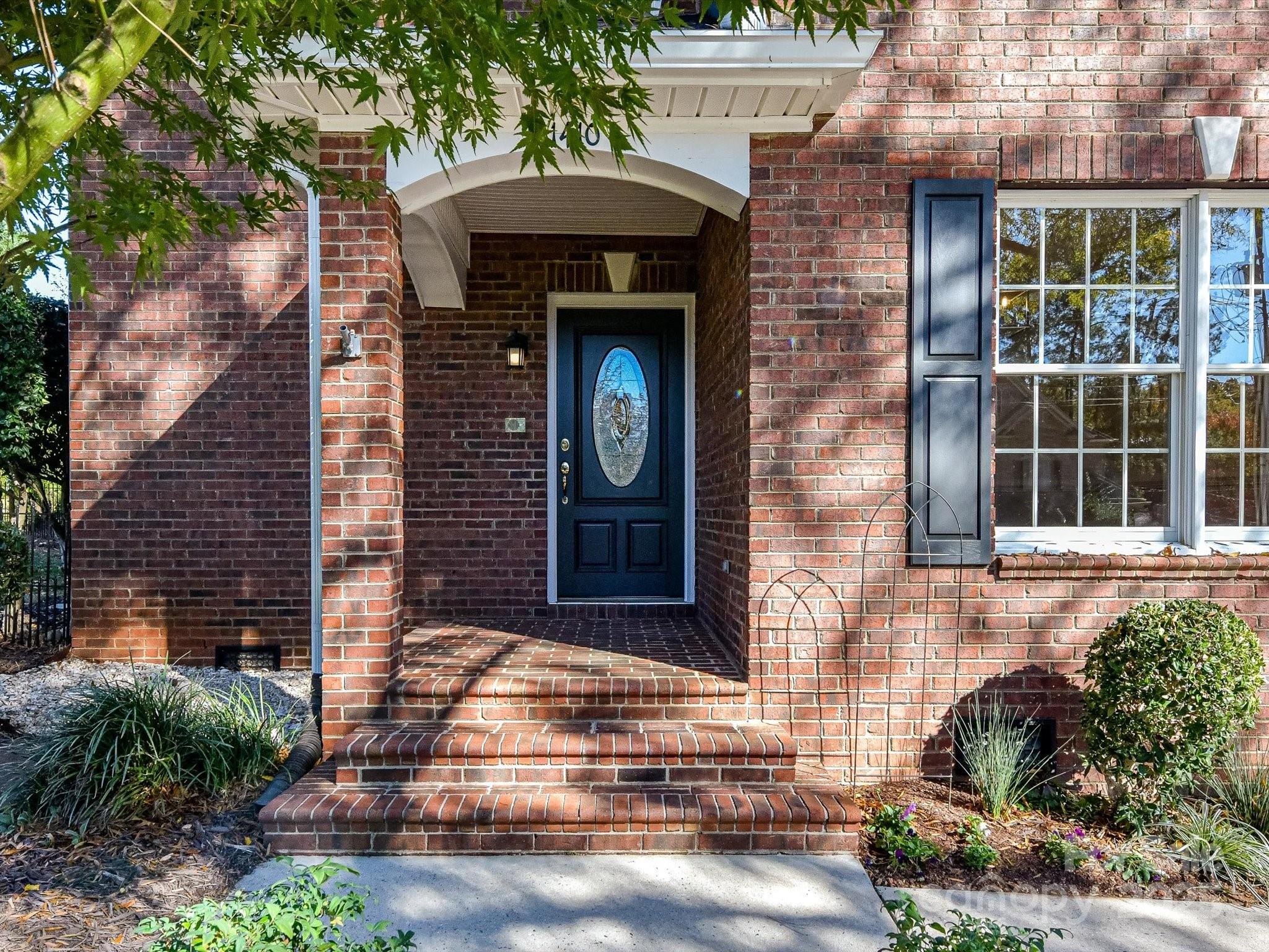 21410 Pinecrest Place