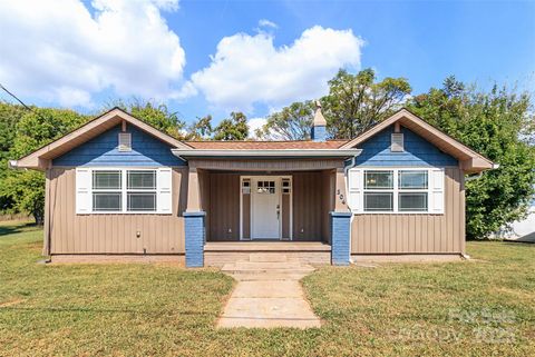Photo of 304 Bell Street, Kannapolis, NC 28081 (MLS # 4304702) Photo of 304 Bell Street, Kannapolis, NC 28081 (MLS # 4304702)