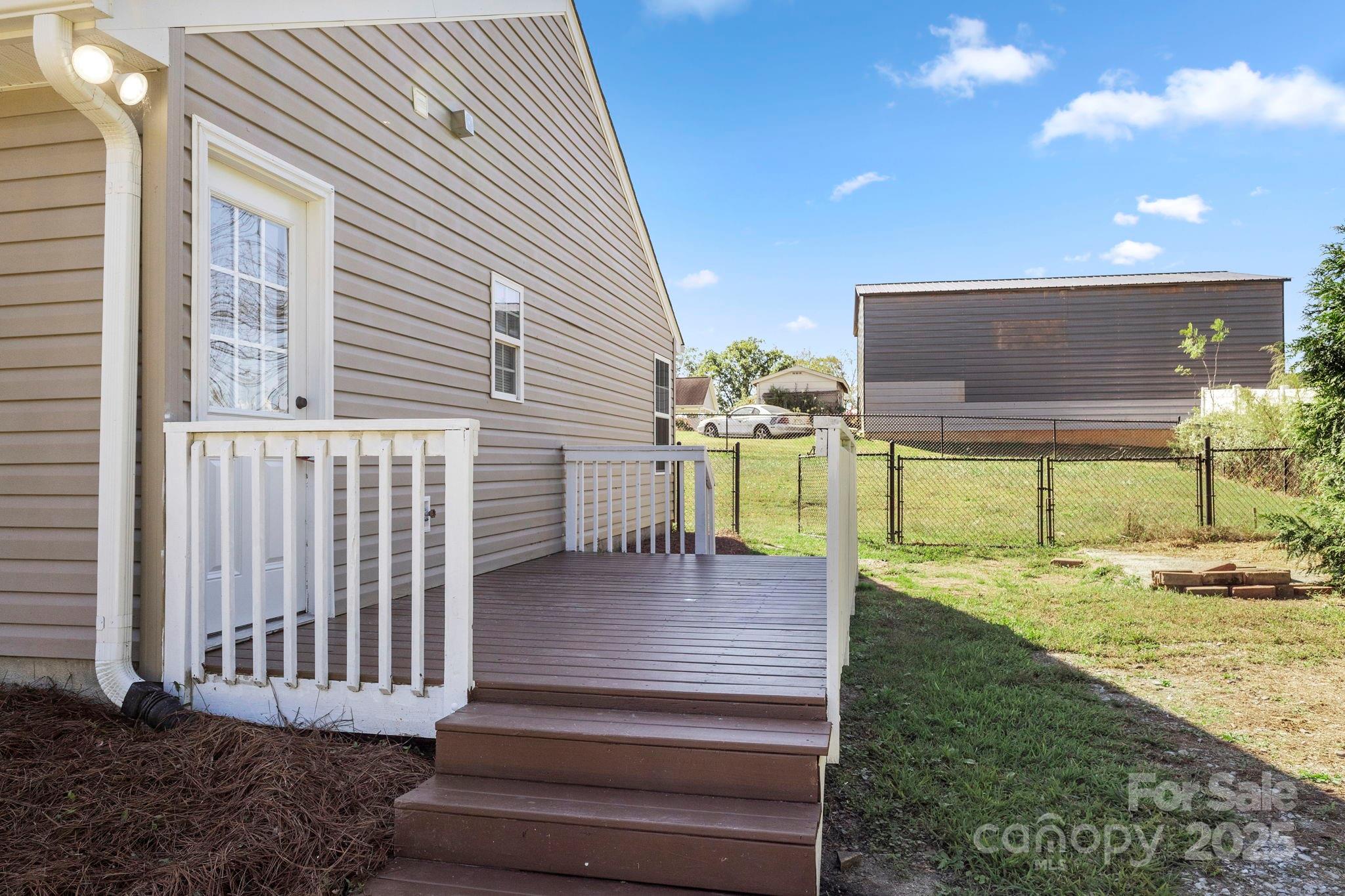 116 Maple Crest Drive