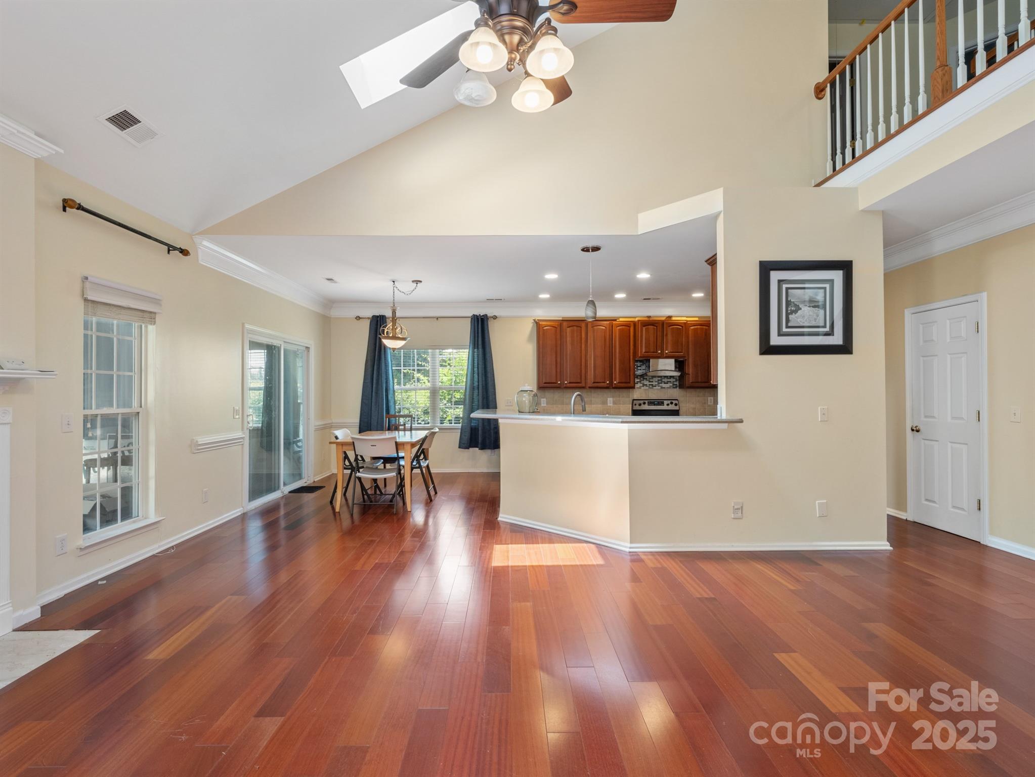 9903 Southampton Commons Drive