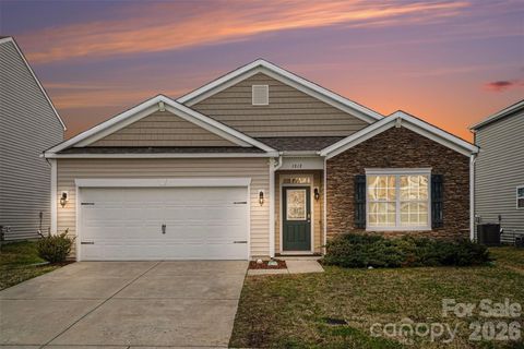 Photo of 1212 Kent Downs Avenue SW, Concord, NC 28027 (MLS # 4352832)