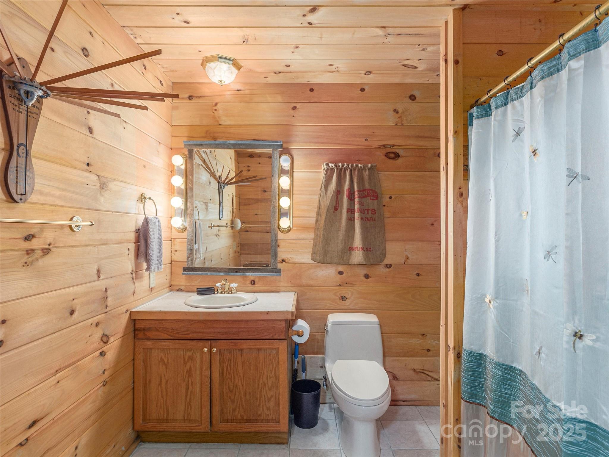 Smoky Falls - Residential