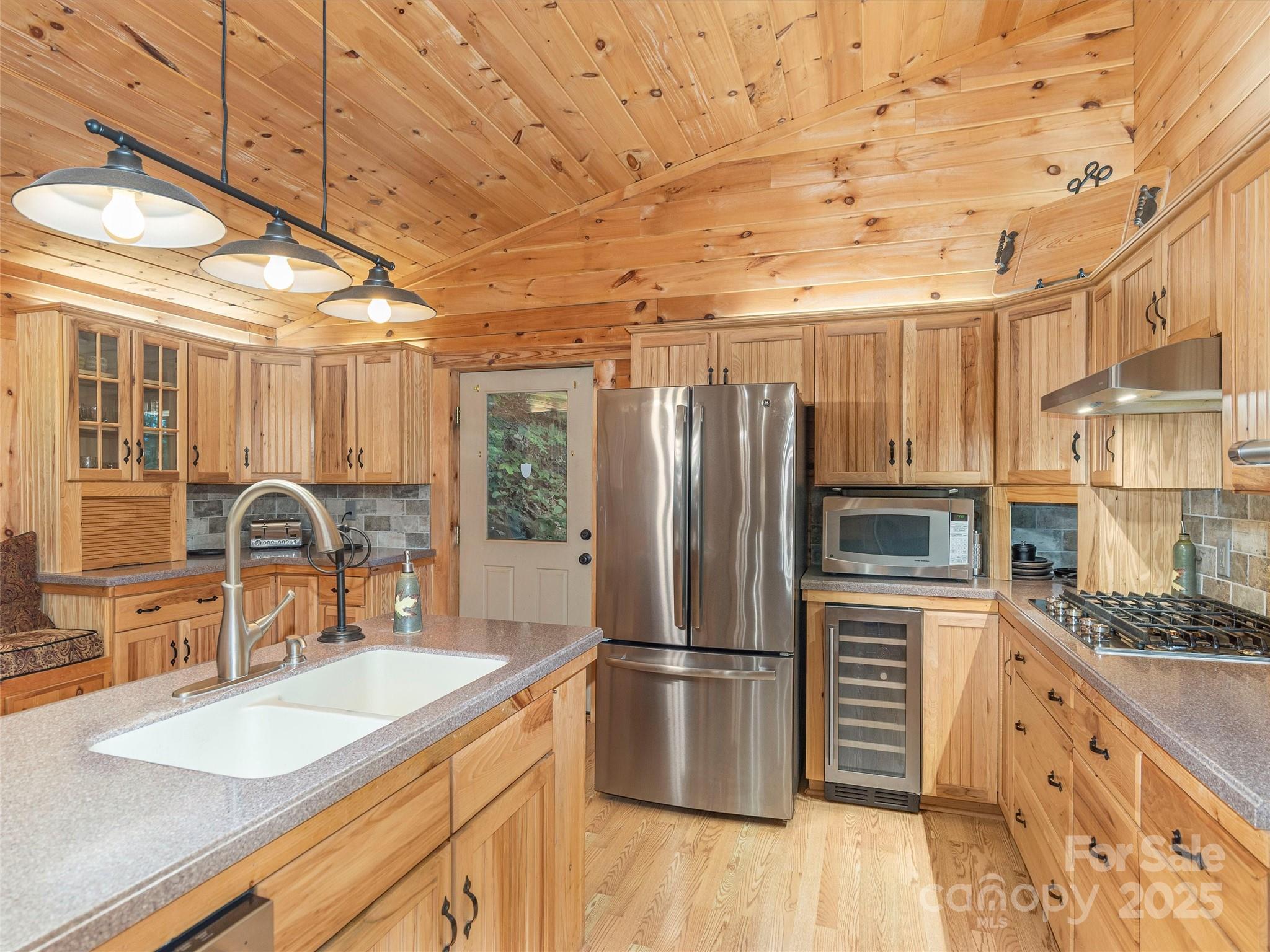 Smoky Falls - Residential