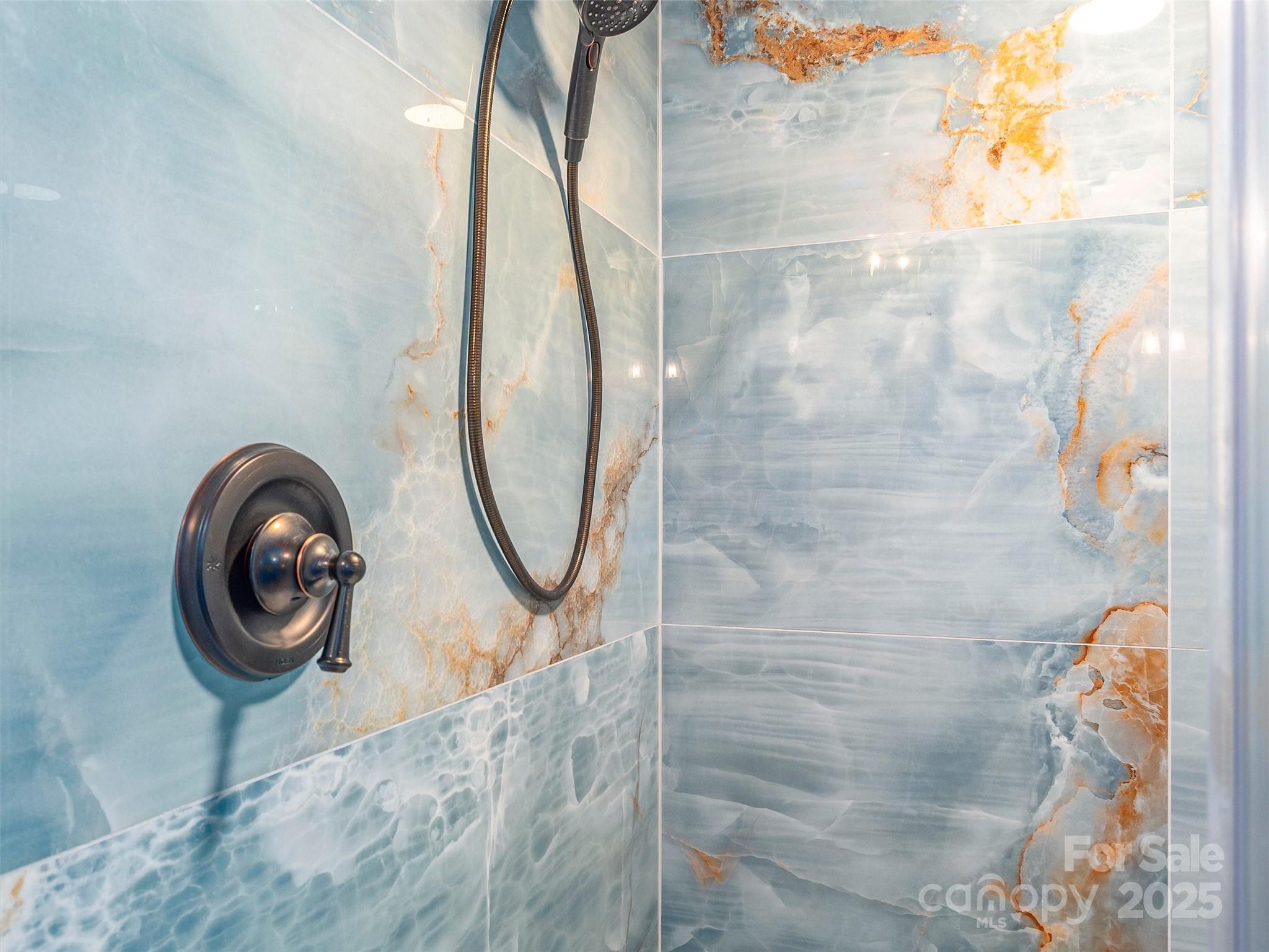 Smoky Falls - Residential