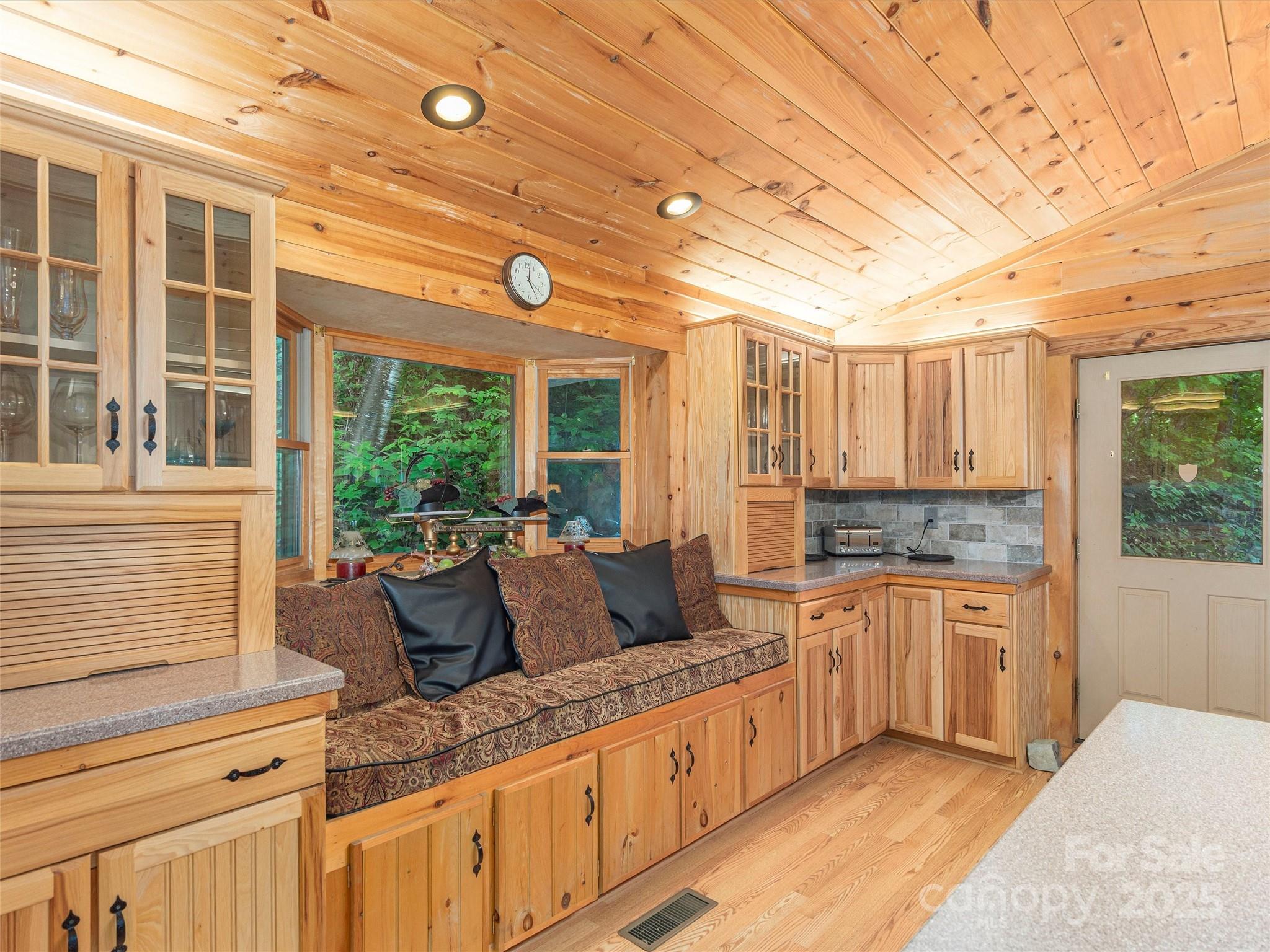 Smoky Falls - Residential