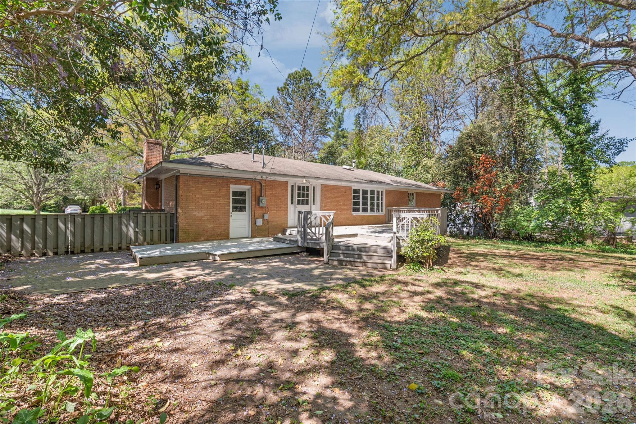 Queens Grant - Residential