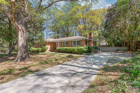 1612 Redcoat Drive Charlotte NC 28211