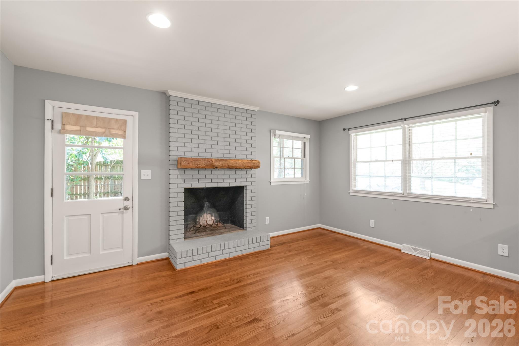 Queens Grant - Residential