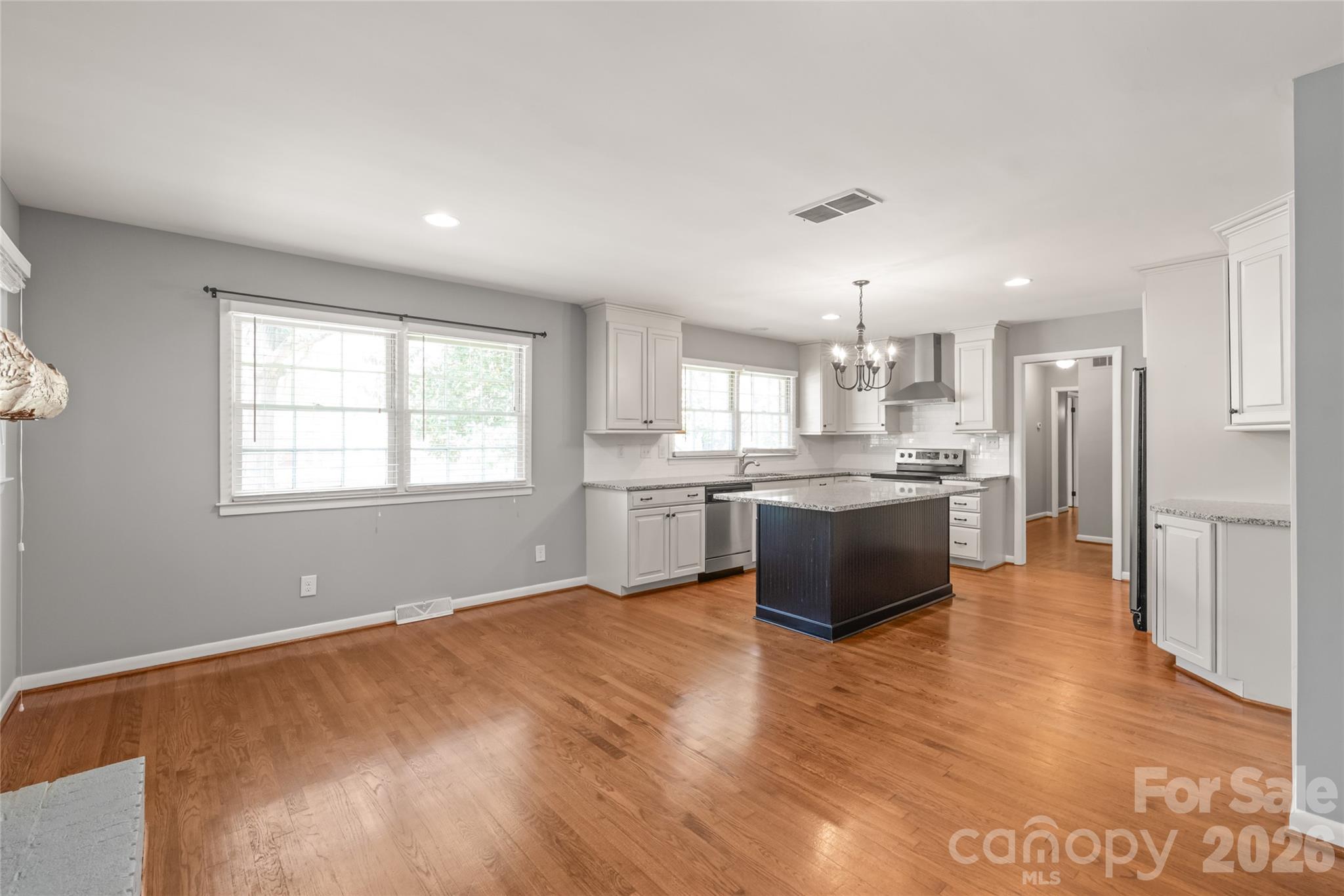 Queens Grant - Residential