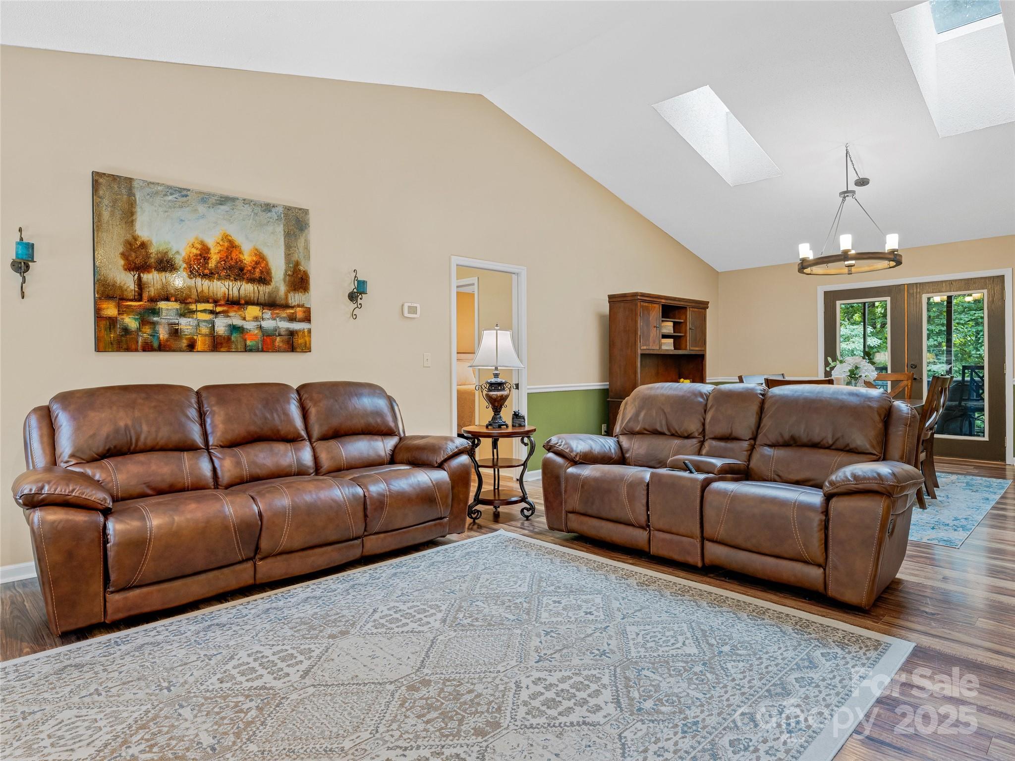 547 Hunters Glen Lane