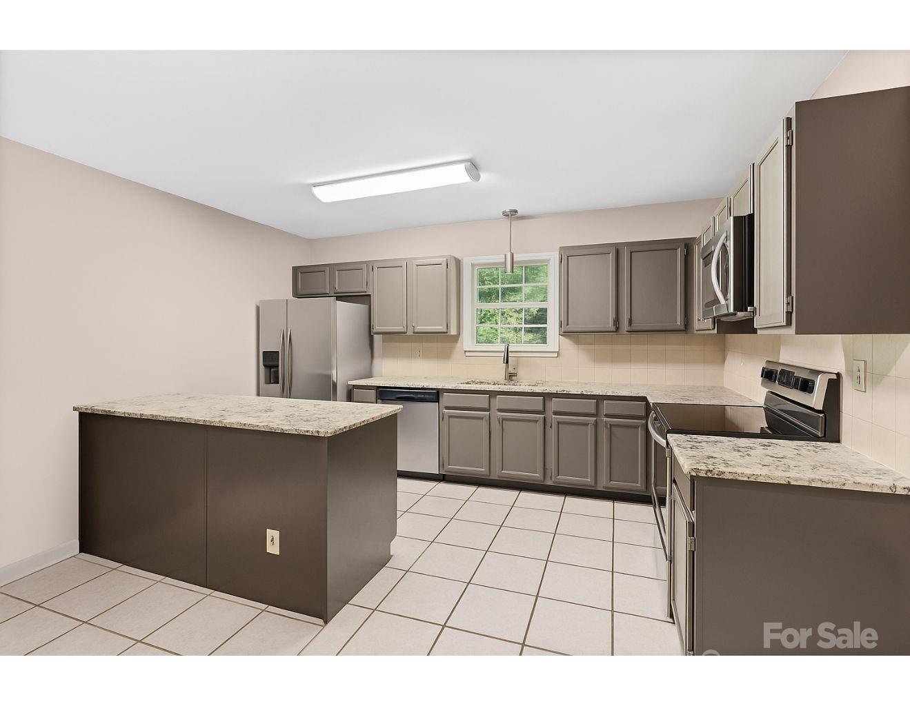 6113 Windsor Gate Lane 6113