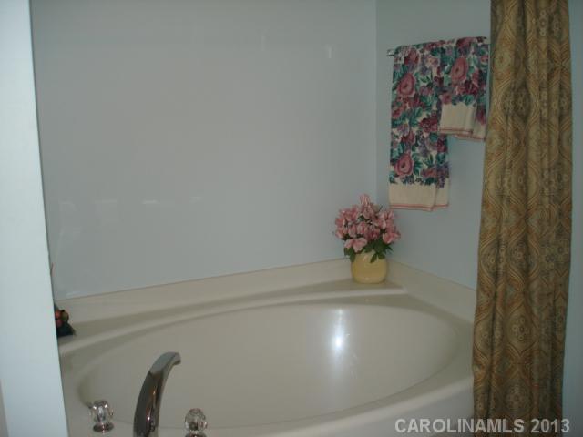 Four Seasons At Gold Hill - Residential