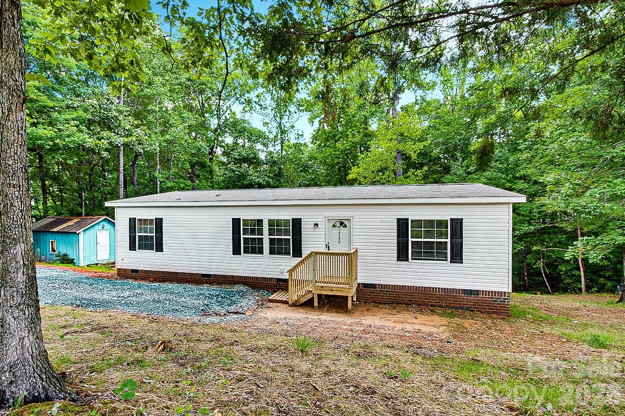 2140 Poole Town Road