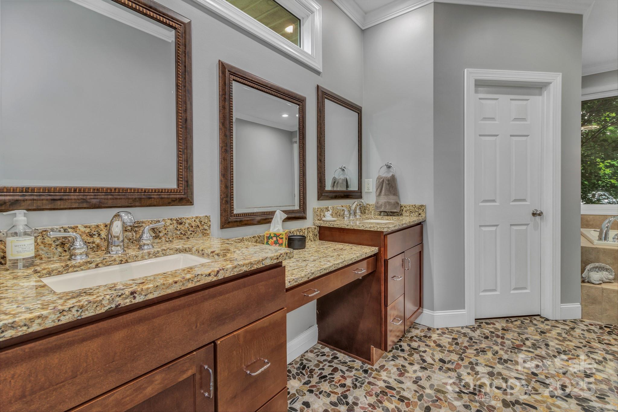 Stone Gate - Residential