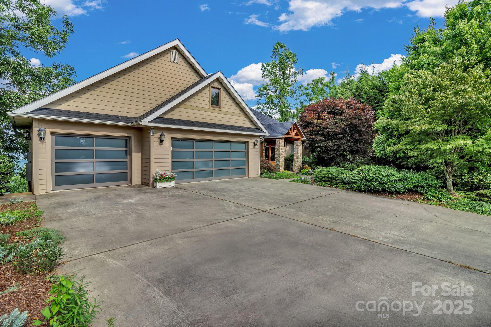 107 Stonegate Drive