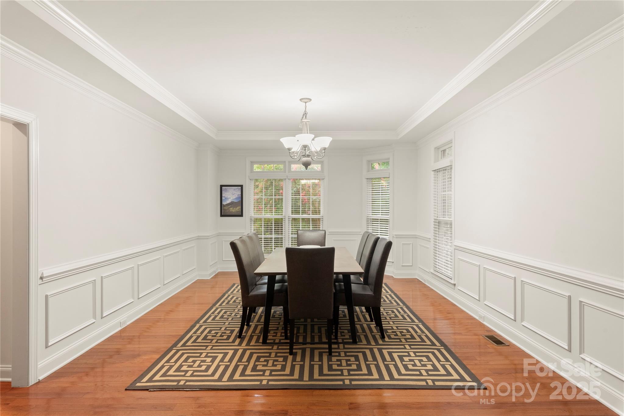 8719 Fairview Road
