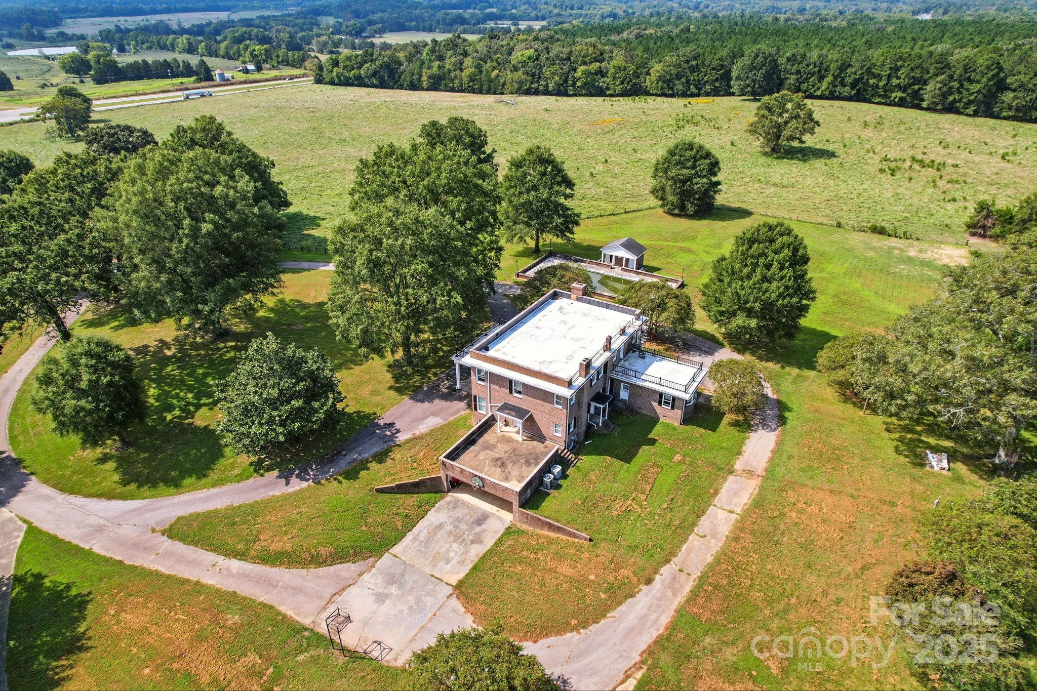 1039 Lancaster Highway
