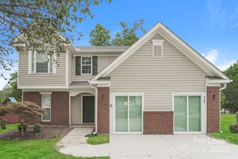 7209 Emden Court Charlotte NC 28213