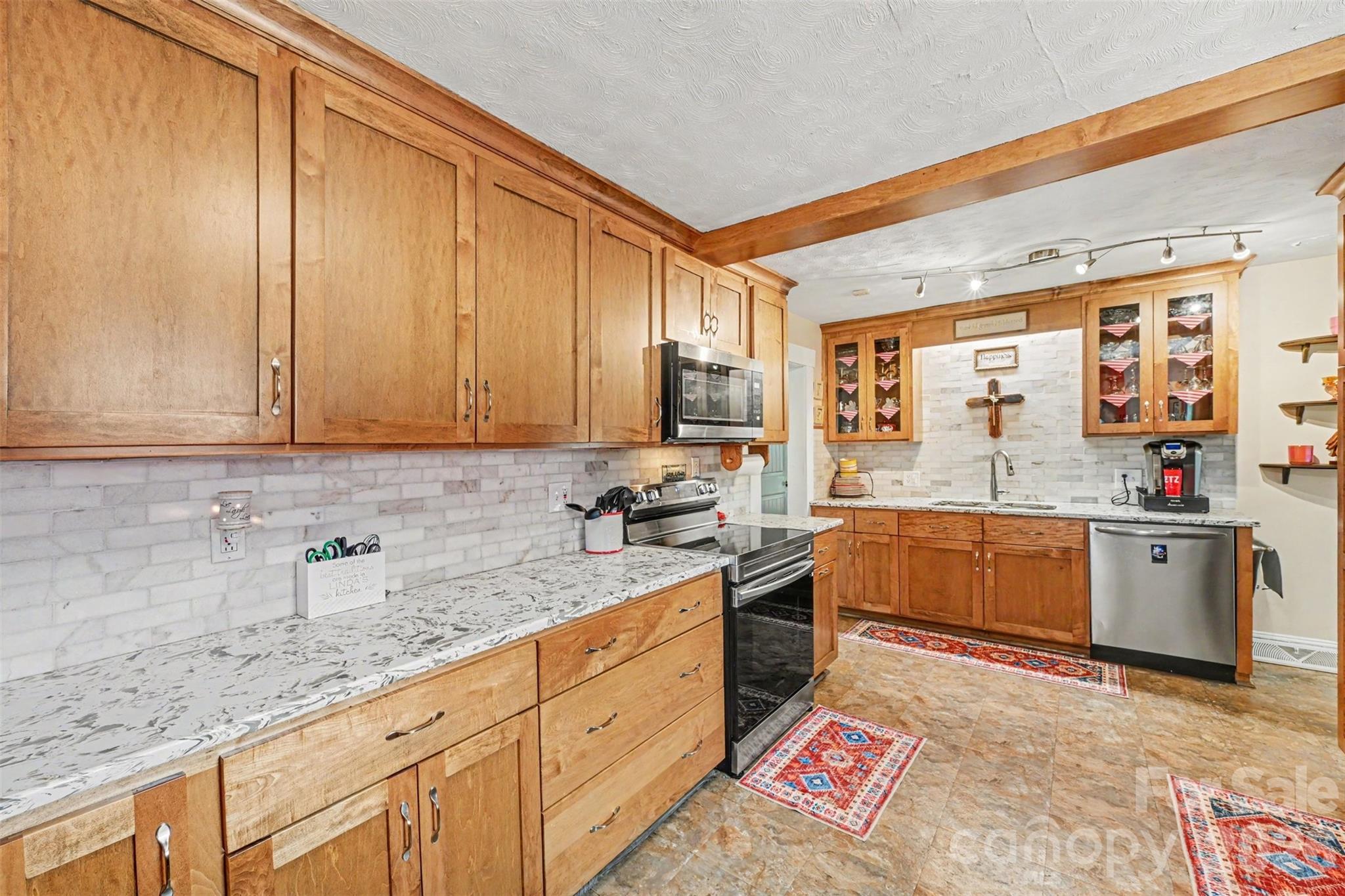 3748 Camp Stewart Road