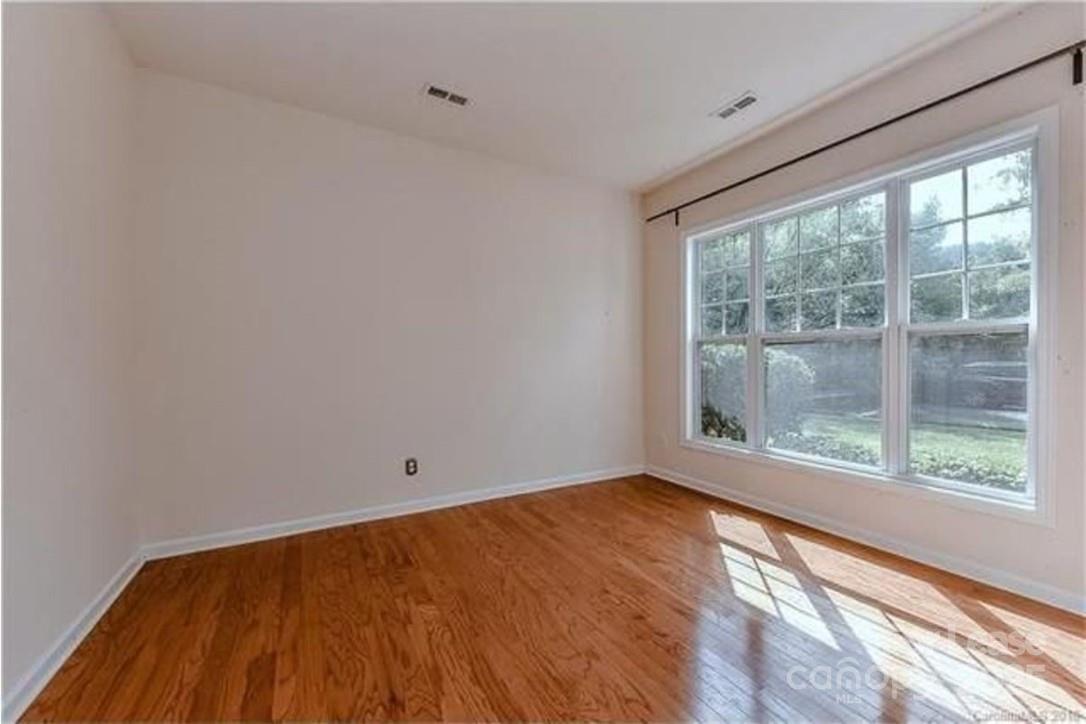 Seven Oaks - Residential Lease