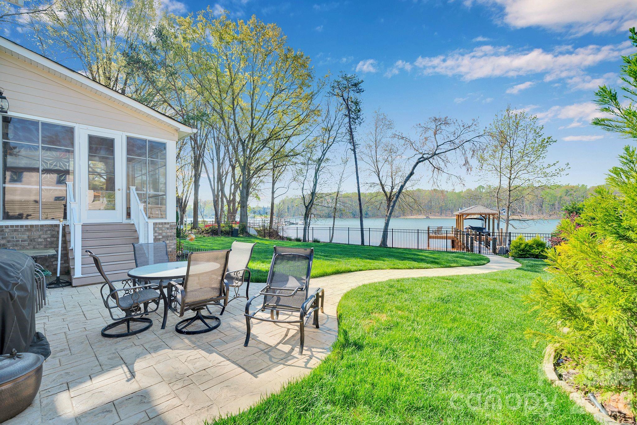 Shady Grove - Residential