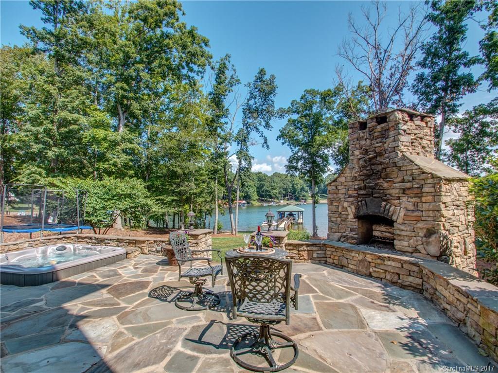 Pebble Bay - Residential