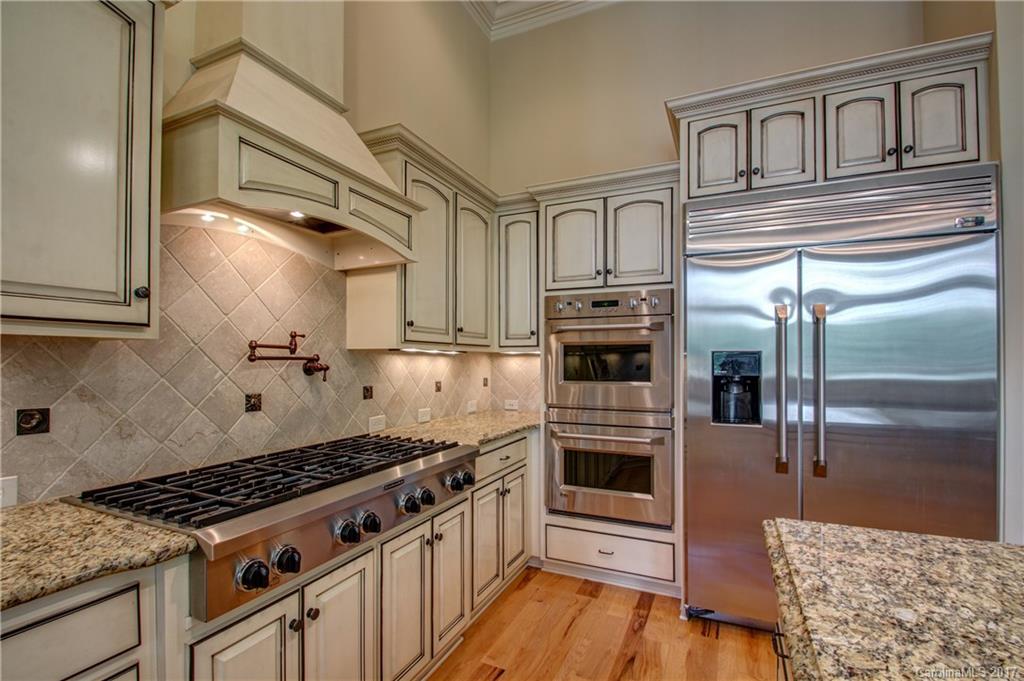 Pebble Bay - Residential