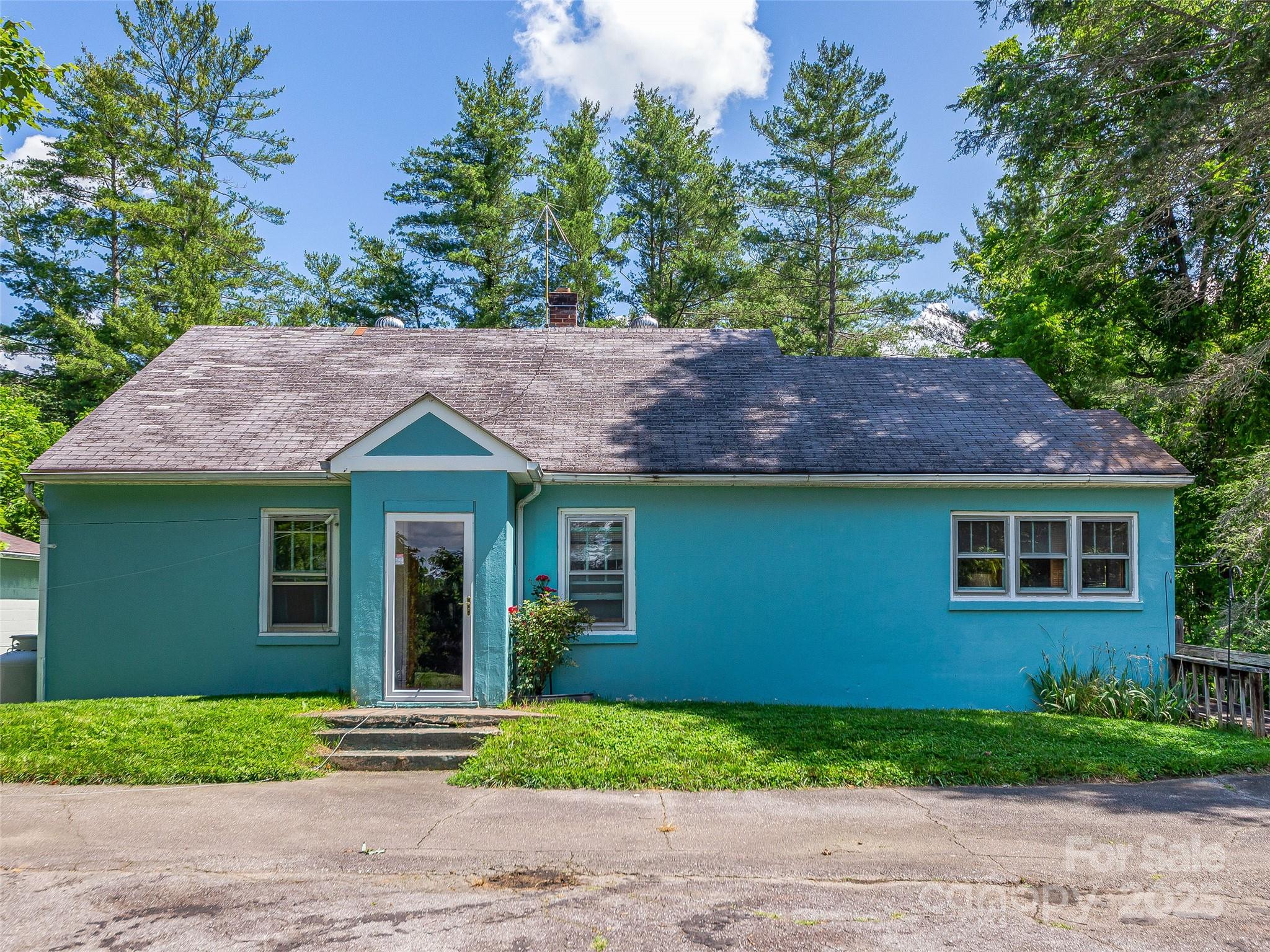 77 Dr Ramsey Drive