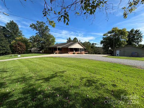 A home in Mount Airy