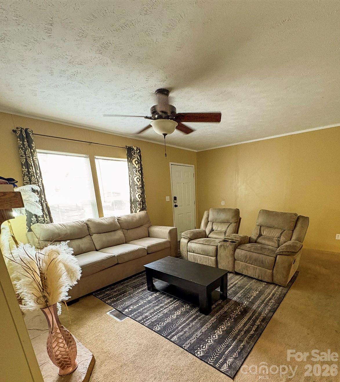 718 W Virginia Avenue