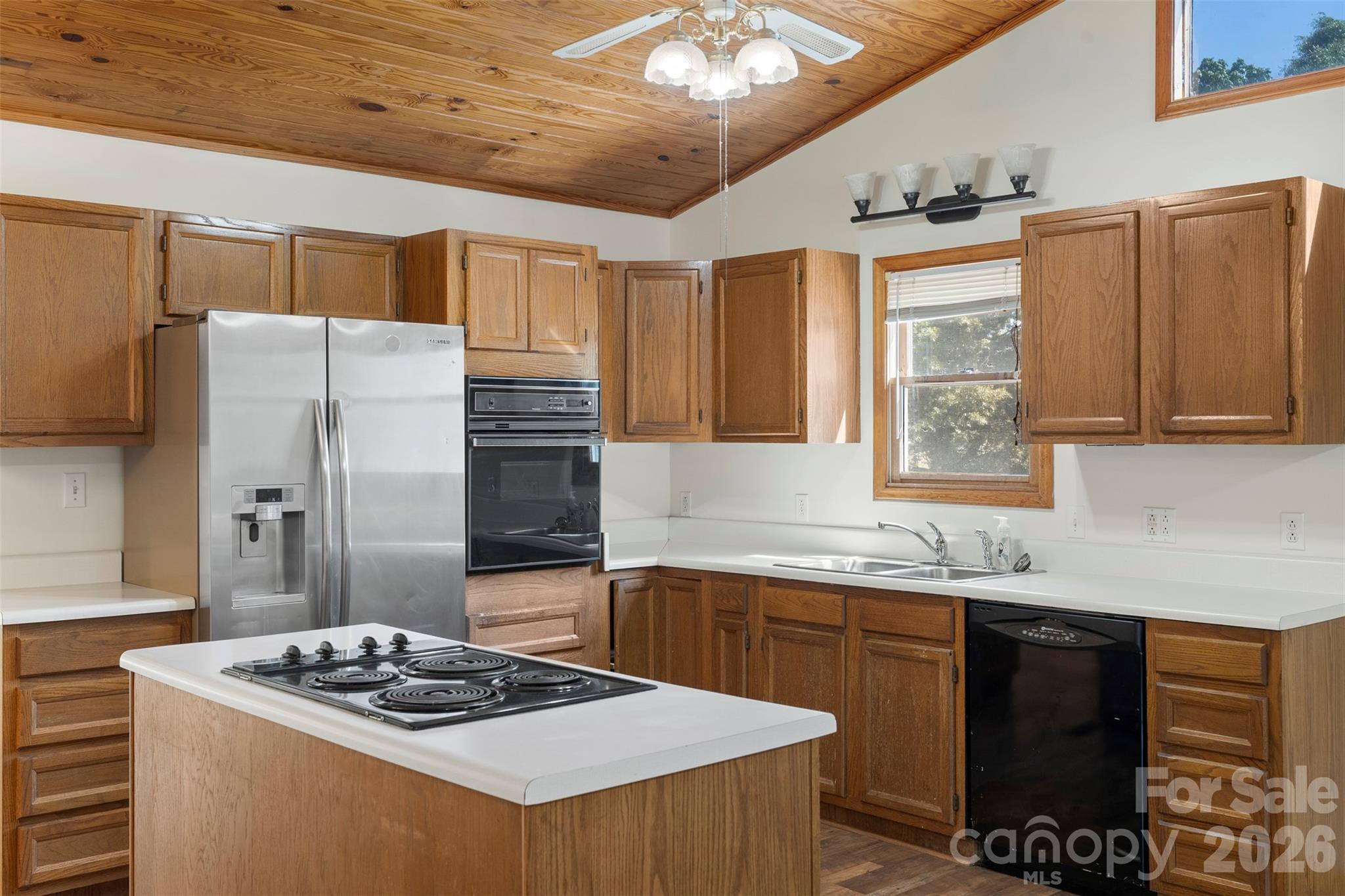 Country Valley - Residential