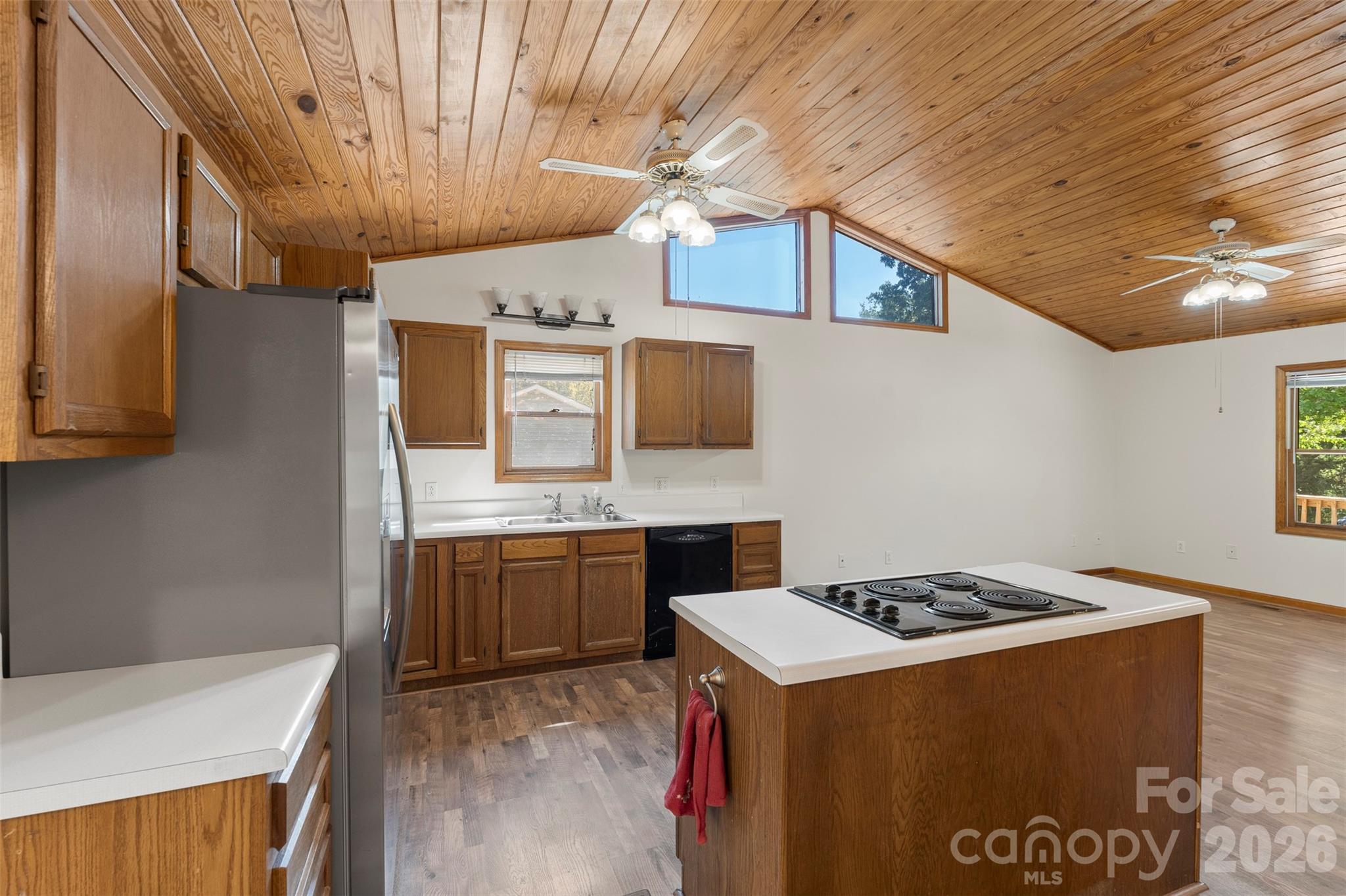 Country Valley - Residential