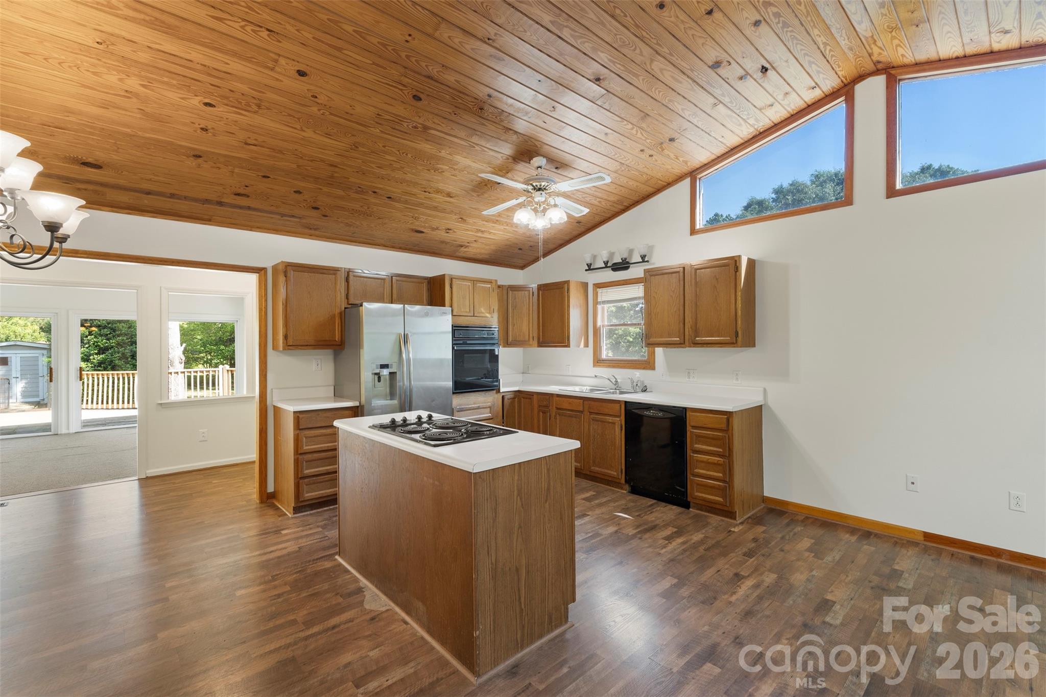 Country Valley - Residential