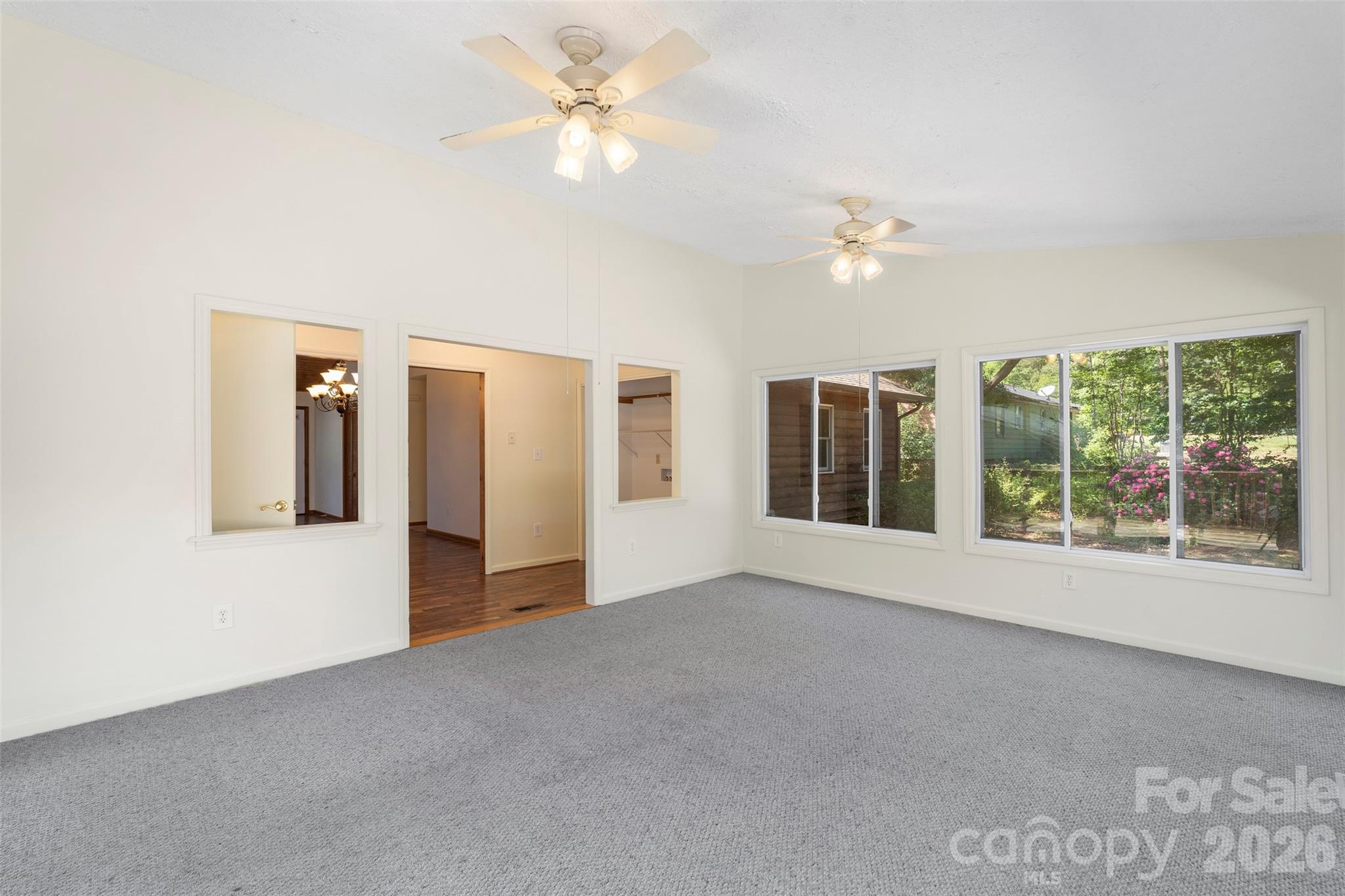 Country Valley - Residential