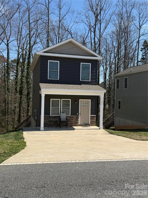 Photo of 1084 20th Street NE, Hickory, NC 28601 (MLS # 4429249)