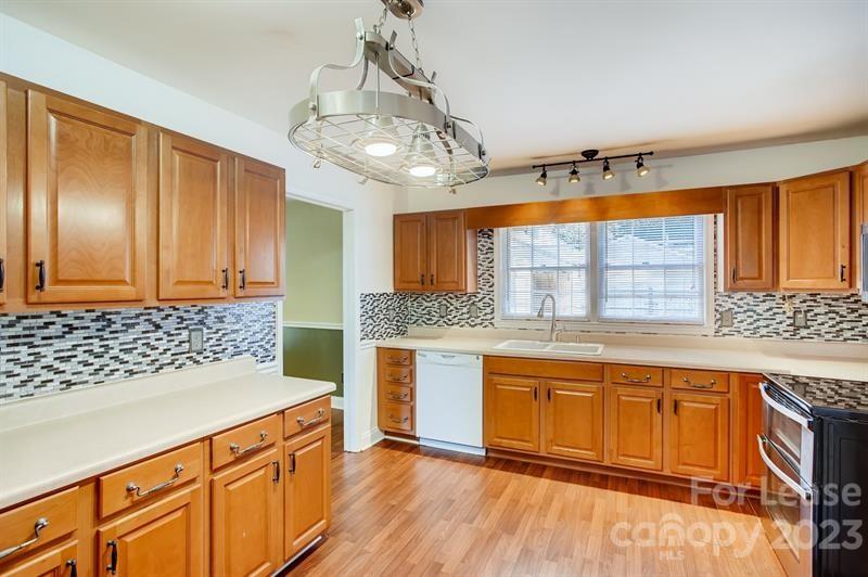 Norman Woods - Residential Lease