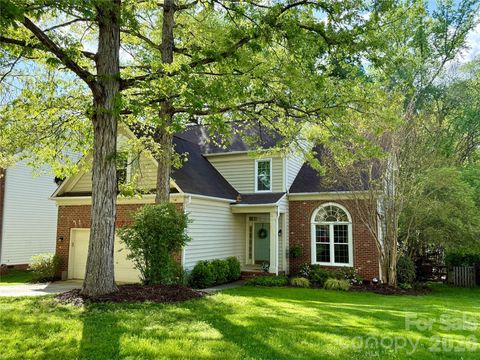 Photo of 5719 Swanston Drive, Charlotte, NC 28269 (MLS # 4363976)