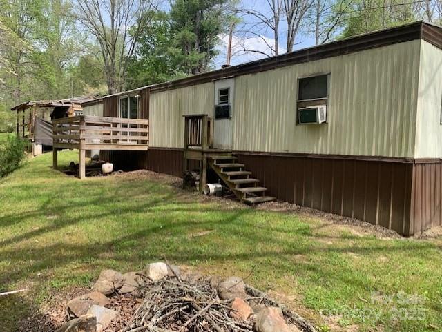 Bryson City, North Carolina 28713, United States, 2 Bedrooms Bedrooms, ,1 BathroomBathrooms,Residential,Under Contract,113423