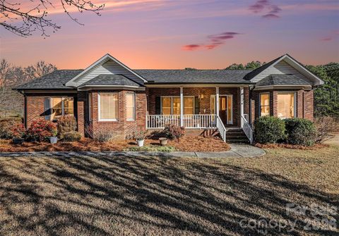 135 Jefferson Street Kannapolis NC 28081