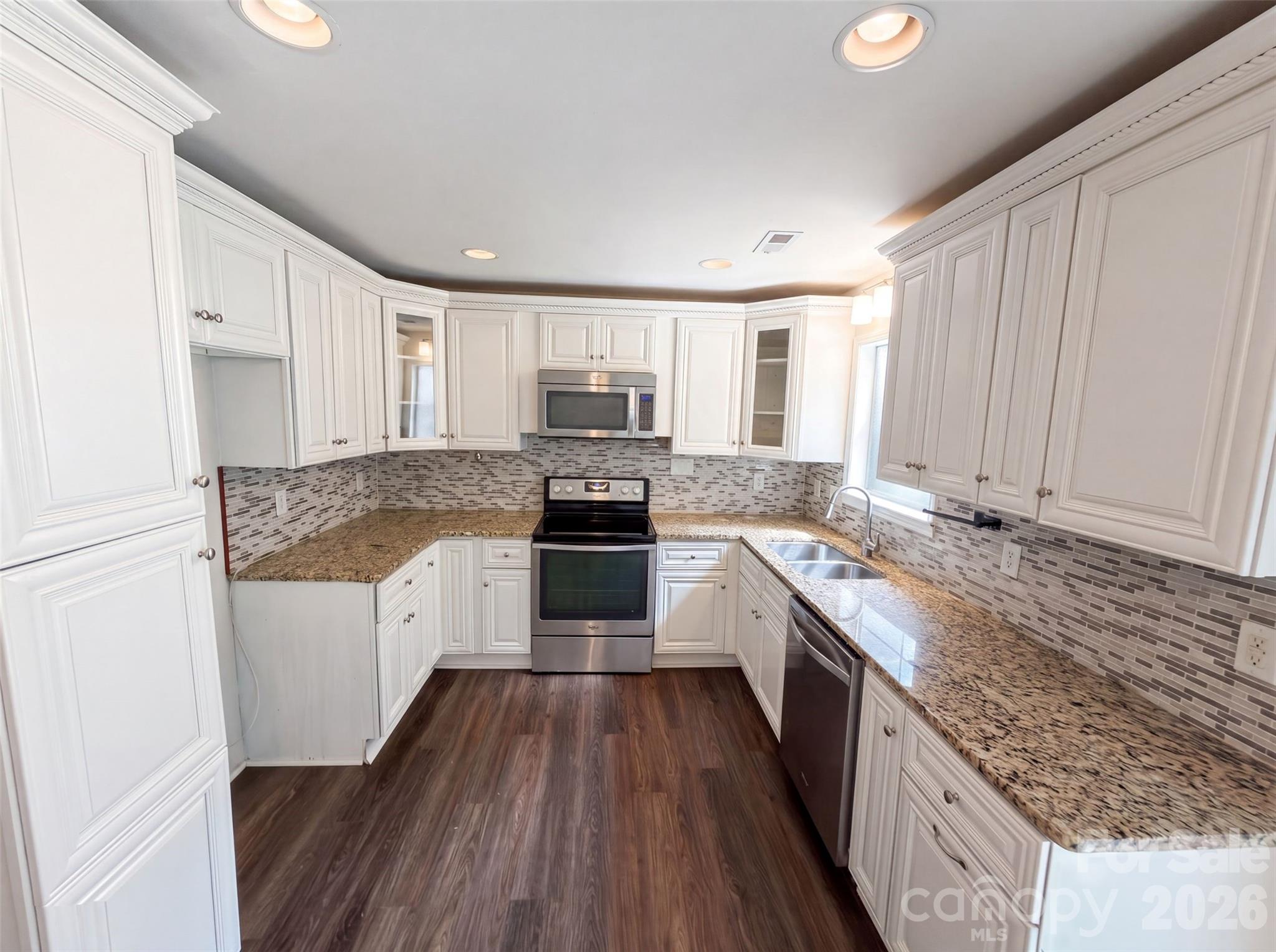 3505 Sandberry Drive