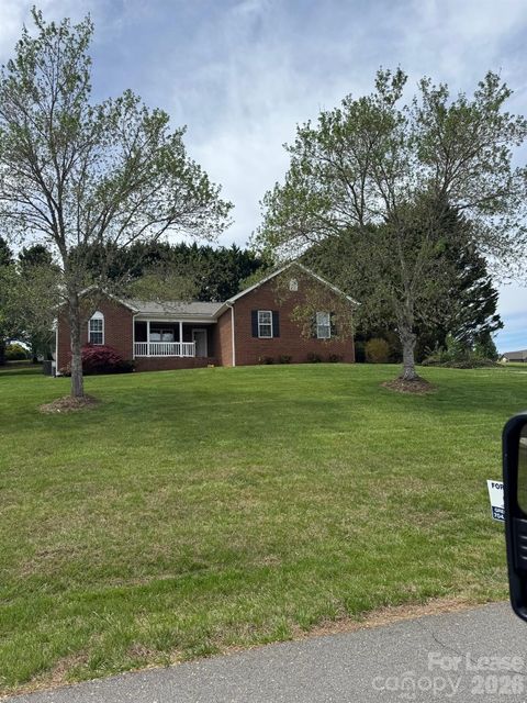 Photo of 186 Chesterfield Drive, Taylorsville, NC 28681 (MLS # 4368029)