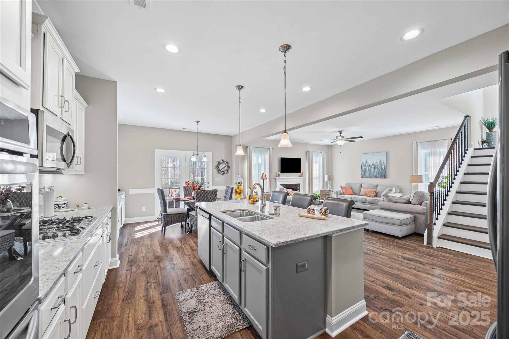 Palm Tree Cove II - Residential